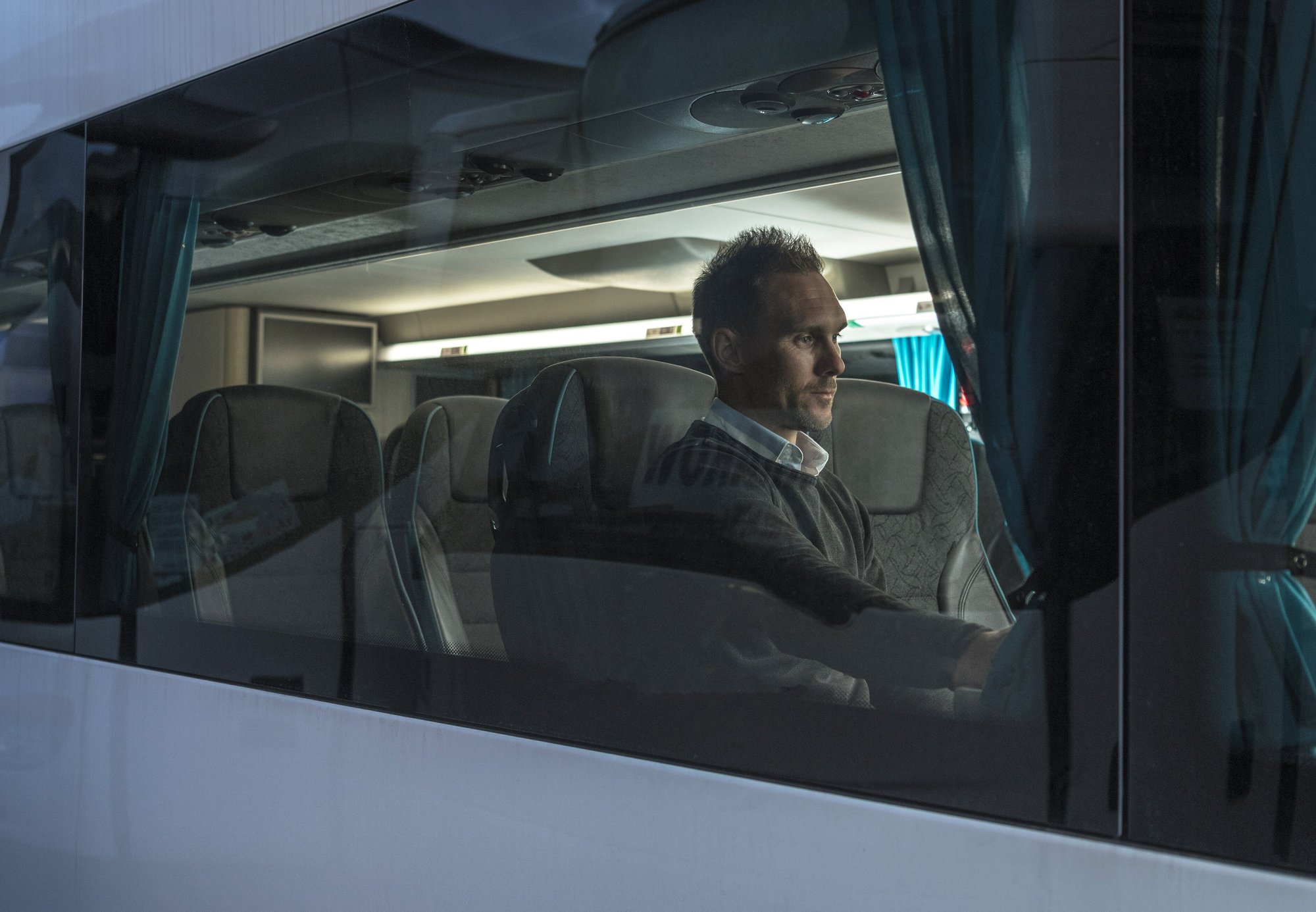 coach-bus-transportation-2023-11-27-05-34-30-utc 1 coach-bus-transportation-2023-11-27-05-34-30-utc 1